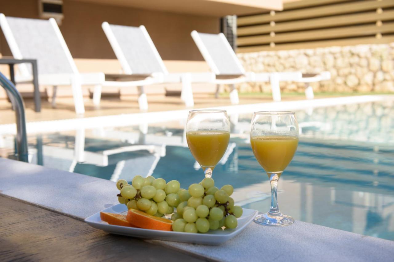 Efilenia Luxury Villas 库托卡利恩 外观 照片